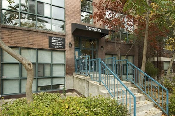 80 Beverley Street, Toronto, ON M5T 1Y1 — photo 1
