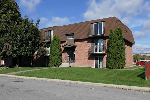 11 - 13 rue de Cléricy, Gatineau, QC J8T 1A6 — photo 1