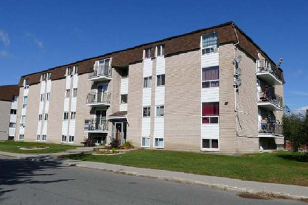 22 rue dOrléans, Gatineau, QC J8T 5V1 — photo 1