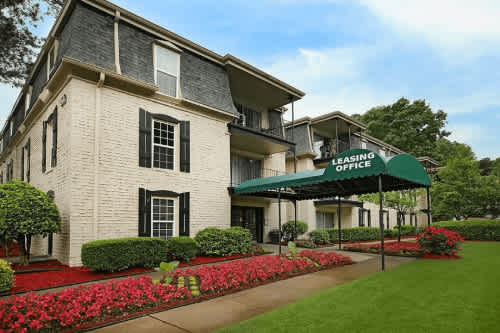 The Reserve at Brookhaven property