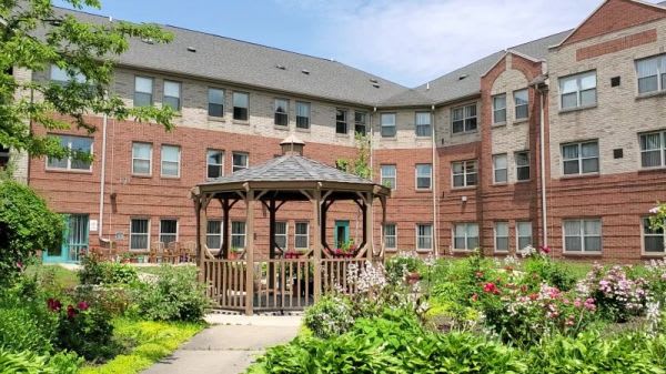 Rio Vista Detroit Co-op property