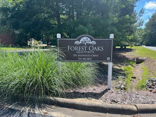 Forest Oaks Apartments property
