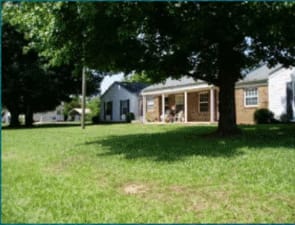 Knollwood Apartments property