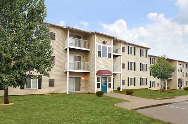 Higgins Estates Apartments property