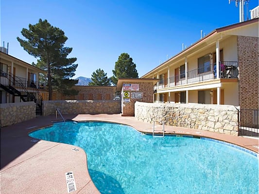Desert Sun Apartments property
