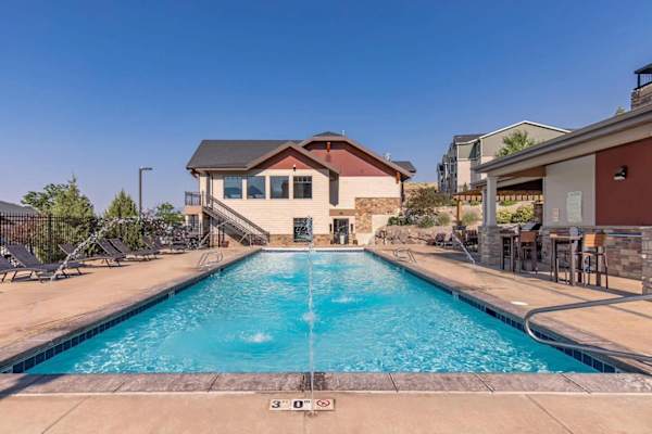 Ridgeline at Traverse Mountain property