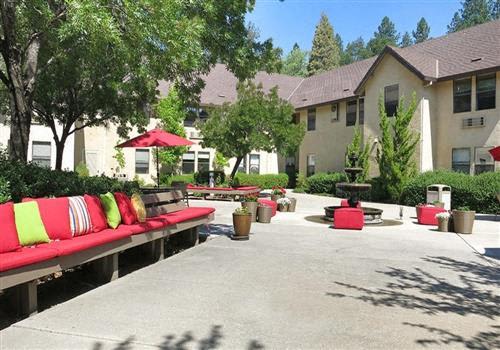 Hilltop Commons Senior Living property