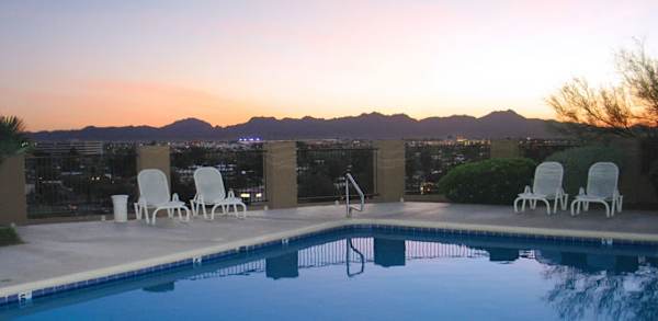 Altamira Apartments property
