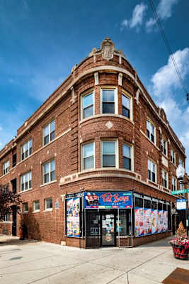 2501 W 63rd property