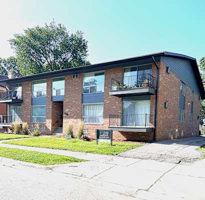 Oakridge Apartments property