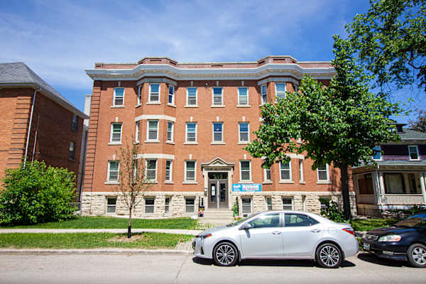745 Wolseley Apartment property