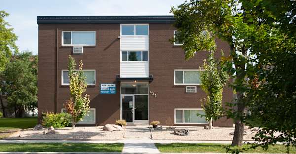 433 Edison Apartment property