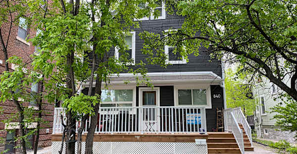840 Grosvenor Duplex House Rental property