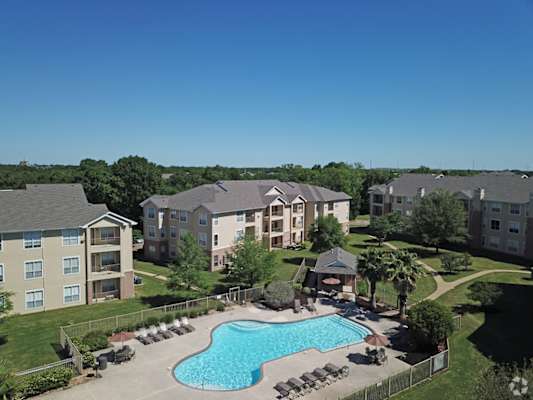 Signature Park Apts property