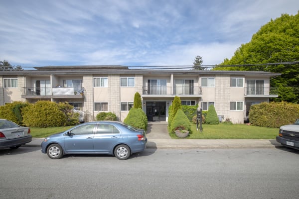 7110 Linden Ave Apartments property