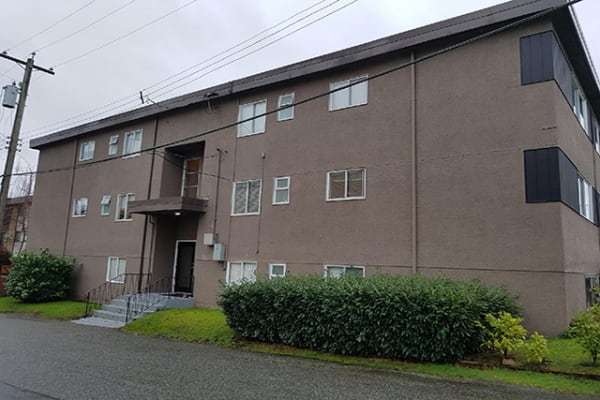 Linwood Court property