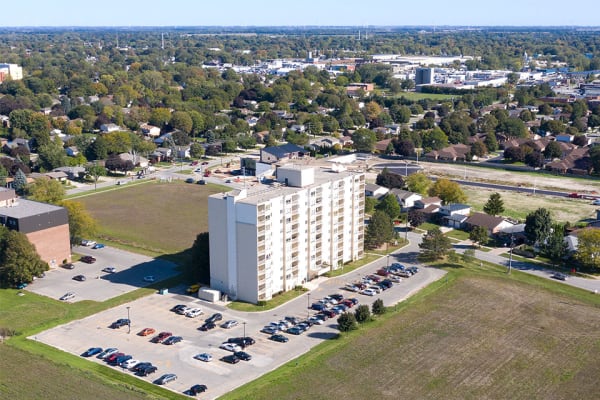 Riverbend Tower Apartments property