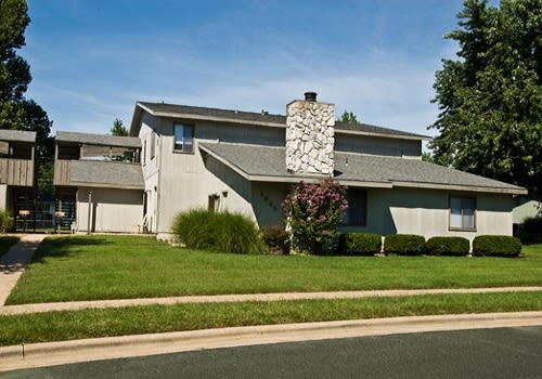 Deeswood Village property