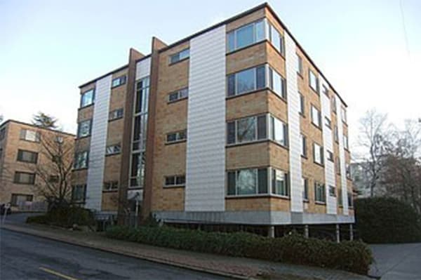 707 East Roy Apartments property