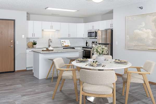 Sunset Trail Apartment Homes property