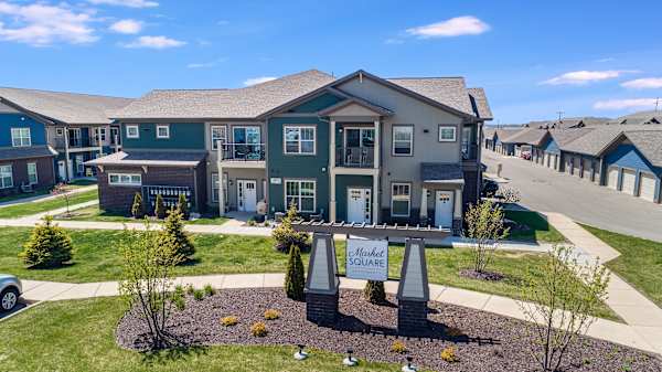 Market Square Apartments property