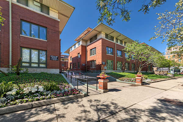 Oak Park City property