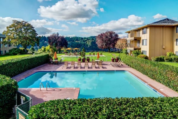 Overlook at the Willamette property