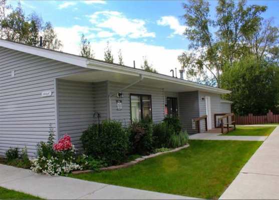 Laurawood Arms property