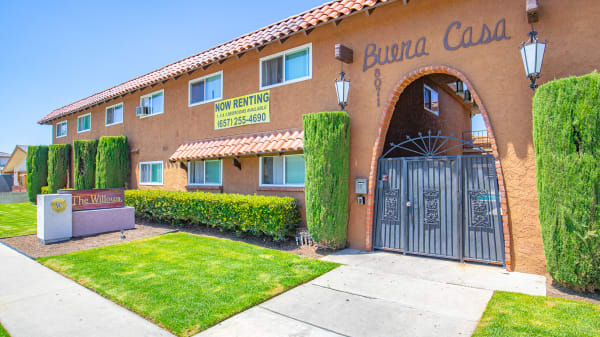 Buena Casa Apartments property
