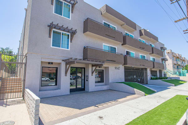 Van Nuys Apartments property