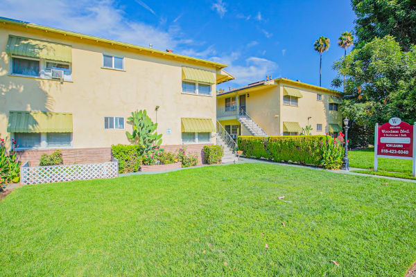 Woodman Bruin Apartments property