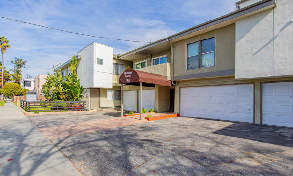 Hermitage Court Apartments property