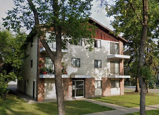 Oakwood Manor property