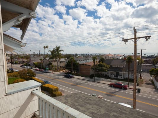 725 Poli property