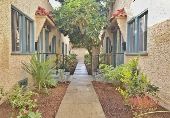 4730 Saint Charles Pl property