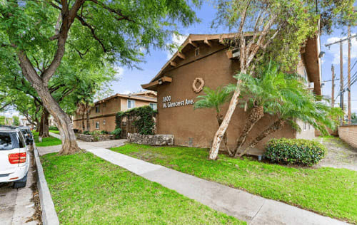 1800 West Glencrest Avenue property