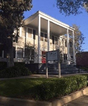 1559 North Hill Avenue property