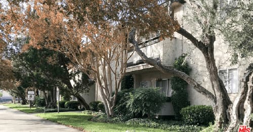 8555 Independence Ave property