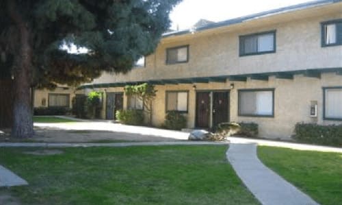 1540 W 145th St property
