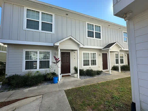 Crepe Myrtle Apartments property
