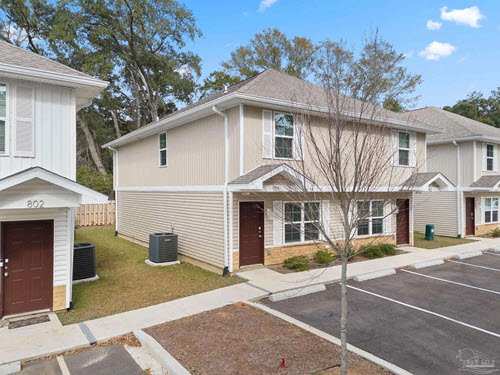 Holsberry Gardens property