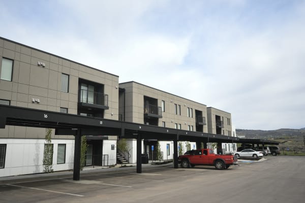 Mineros Apartments property