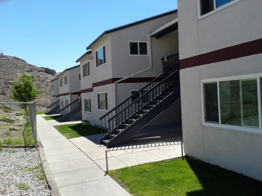 Briarwood Apartments property