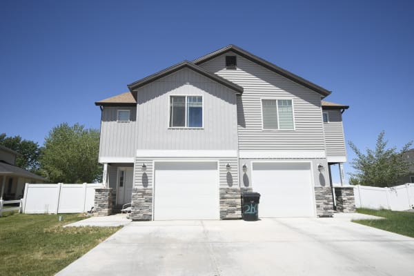Crown at Gemini Meadows property