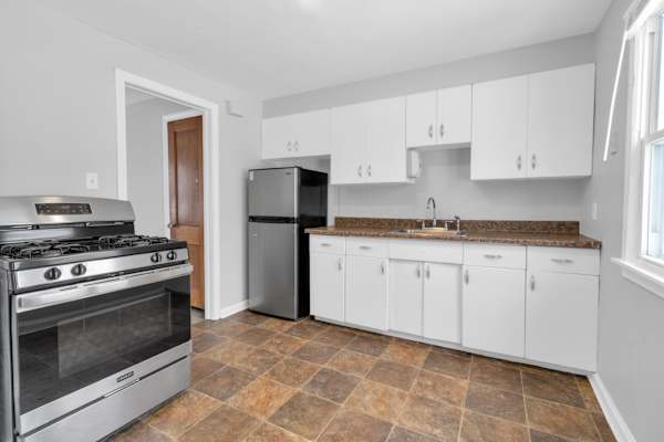 844 Richmond Ave property