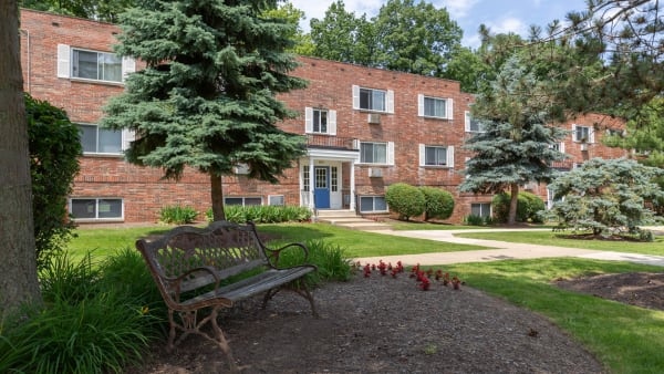 Kensington Club Apartments property