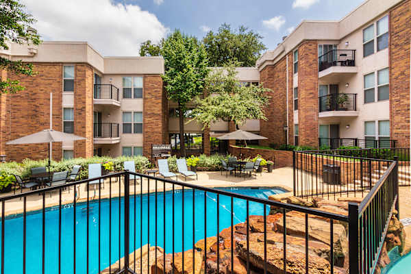 Cambridge Court property