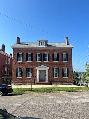 Peipert House property