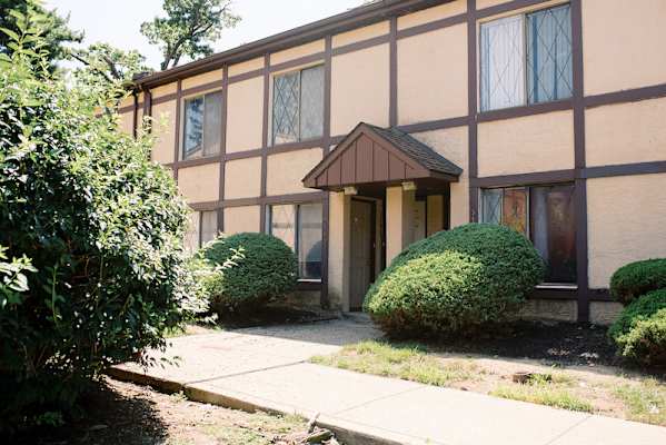 Wimbledon Court Townhomes property