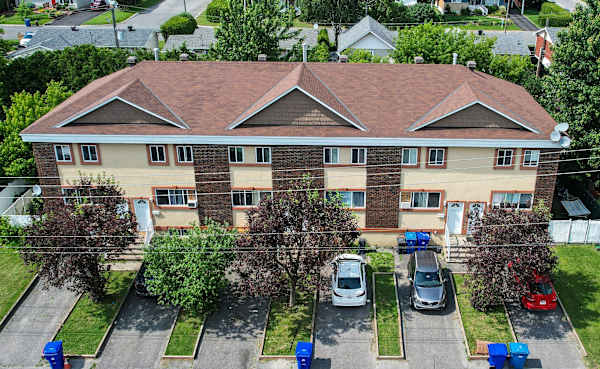 Pointe-Gatineau property
